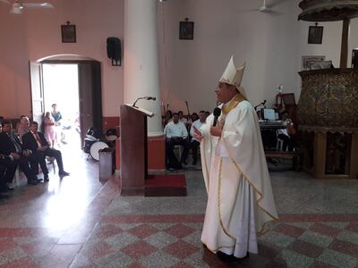 Monseñor Ricardo Valenzuela pidió evitar la quema de pasturas y basura.