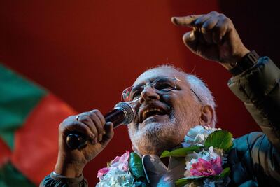 Carlos Mesa, candidato opositor, dijo que desconocerá el resultado.