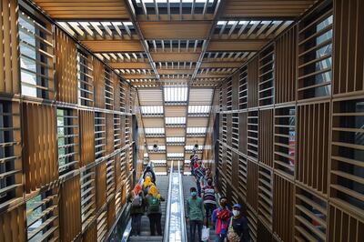 "Si tu esposo realiza una tarea (doméstica) de manera que no te gusta, evita molestarle" o "cuenta de 1 a 20 antes de discutir", apuntaban algunos consejos de la lista, que fue borrada un día después de su publicación.