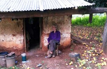 en-la-indigencia-total-vive-el-abuelo-alejandro-santacruz-medina-87-anos--215639000000-1420164.jpg