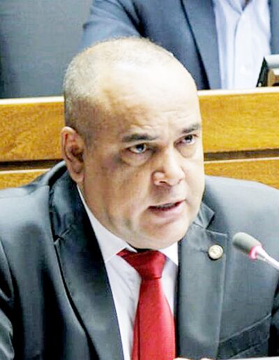 El diputado por el Dpto. de Pdte. Hayes Basilio “Bachi” Núñez (ANR, cartista), quiere que Cartes jure en Senado.