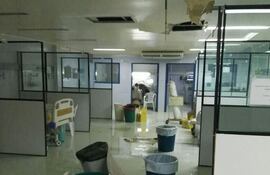 inunda-sala-de-terapia-intensiva-en-hospital-nacional-de-itaugua--202331000000-1678263.jpeg
