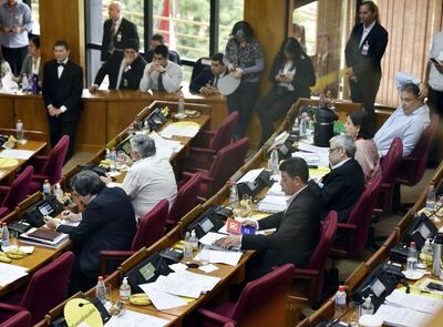 Por amplia mayoría, el Senado se ratificó en llevar el tope del déficit fiscal al 3%, como planteó el Ejecutivo.