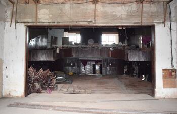 Teatro de Villarrica, abandonado por siete años.