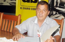 antonio-davalos-poblador-de-santani-durante-una-visita-a-la-redaccion-de-abc-color-para-formular-denuncias--224136000000-1150800.jpg