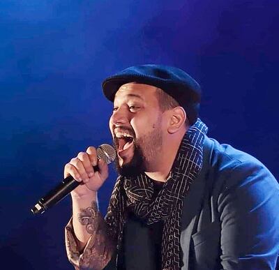 El cantautor Nico Vera presentó el video de “Balaguania”.