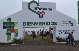 portico-de-acceso-a-la-muestra-organizada-por-pioneros-del-chaco-sa-comenzo-ayer-y-termina-el-sabado-1-de-junio--202905000000-1837339.jpg