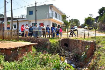 En la zanja varios conductores sufrieron  graves accidentes.