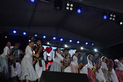 Ballet Internacional Remembranzas de Misiones.