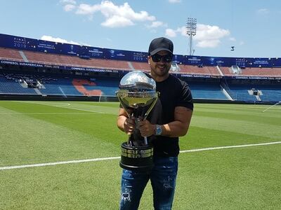 Luis Fonsi, Copa Sudamericana, La Nueva Olla.