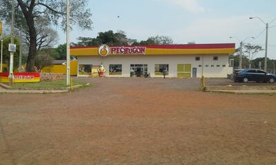 Fachada del local asaltado.