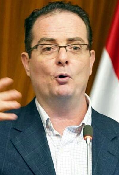 Dr. Miguel Carter, de Demos.