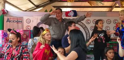 Hugo Javier González, gobernador del departamento central, en una actividad realizada por el día del niño.