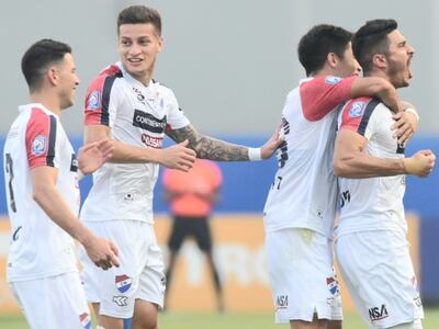 Nacional consiguió la victoria en el debut de Francisco Arce.