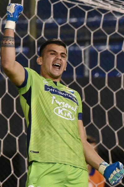 El joven cancerbero hizo toda su carrera en el Trico y debutó ante Libertad con Ever Almeida como DT.