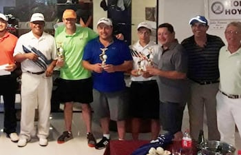 premiacion-del-torneo-pro-am-por-motivo-de-fin-de-ano-realizado-dias-atras-por-los-profesionales-del-parana-country-club--221753000000-1663703.jpg