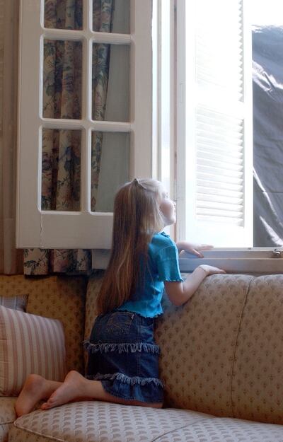 Los niños aguardan la llegada de los Reyes Magos.