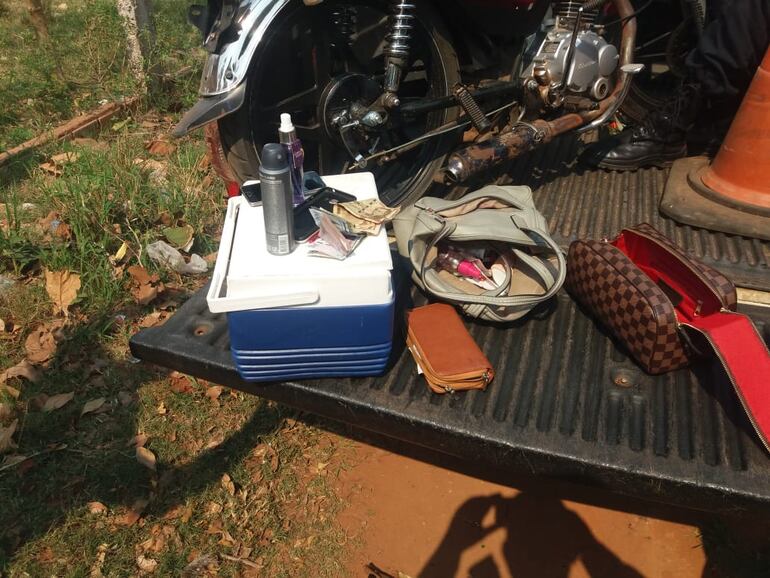 Las pertenencias de la victima del asalto  fueron recuperados en su totalidad del poder de los criminales.