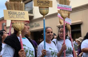 Existen dudas sobre cómo se aplicará el salario mínimo para las empleadas domésticas. Podrían salir perjudicadas.