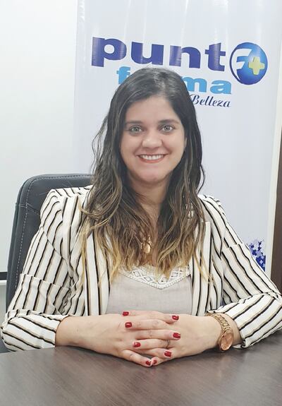 Verónica Cabral, gerente de marketing de Punto Farma, invita a la tercera edición del Punto Farma Running Show 5K y 10K, el 6 de octubre, en la Costanera de Asunción.