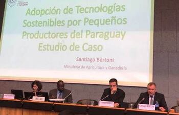paraguay-presenta-su-experiencia-en-el-uso-de-biotecnologia-por-parte-de-pequenos-productores-91654000000-1814793.jpg