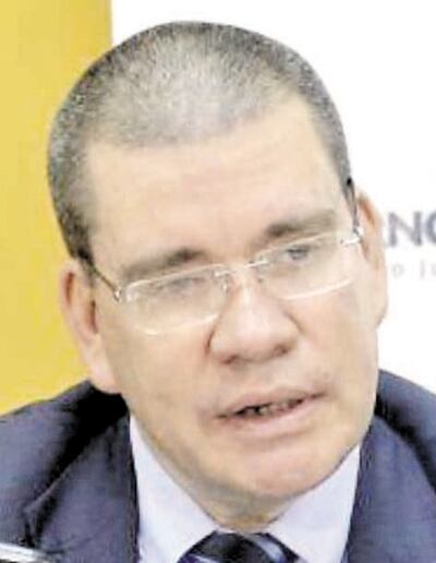 Antonio Barrios, senador colorado cartista, dijo que el pedido de detención de Horacio Cartes es para desviar la atención.