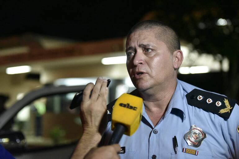 El comisario principal Salvador Rodríguez, jefe de la comisaría 21ª Mboi’y.