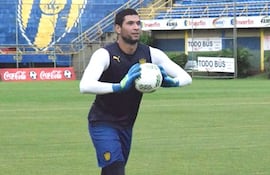 rodolfo-fabian-rodriguez-jara-guardameta-del-sportivo-luqueno-de-29-anos--224614000000-1437738.jpg