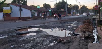La avenida Nanawa parece un sitio bombardeado.