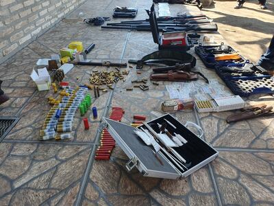 Arsenal incautado en Villa Hayes.