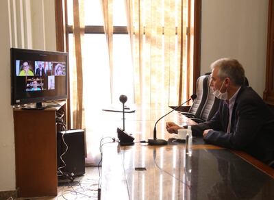 Bacchetta en la prueba de transmisión de sesión virtual, ayer.