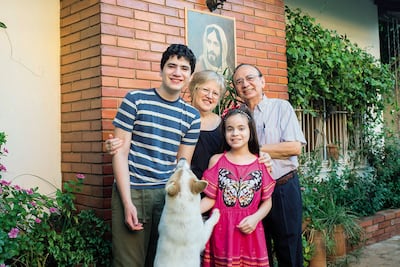 Mirian Elizabeth Riquelme de Franco y José Nicanor Franco con sus nietos Eligio Miguel y Maika Juliana.