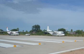 pista-de-aterrizaje-de-fuerte-olimpo-donde-se-pueden-ver-las-luces-portatiles-llevadas-del-aeropuerto-de-coronel-oviedo-para-mostrar-como-quedaran-214607000000-1693203.jpg