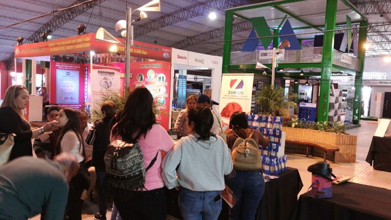 Feria gastronómica en la Expo.
