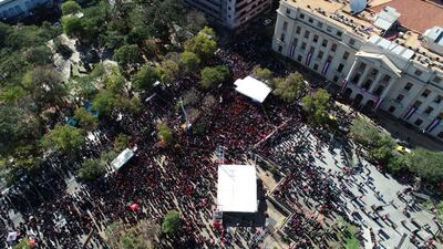 Colorados copan el microcentro capitalino.