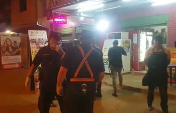 Operativos para concienciar sobre la importancia de quedarse en casa durante la cuarentena.