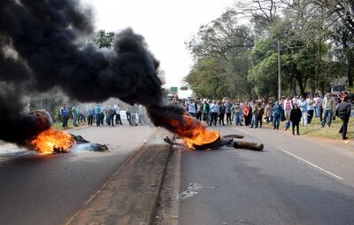 Los productores  dijeron que levantarán la medida de fuerza solo si el Gobierno se compromete a lograr que se paguen G. 4.000 por kilo de tomate, además de luchar contra el  contrabando.