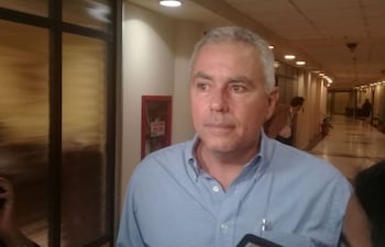 Fidel Zavala, senador del Partido Patria Querida.