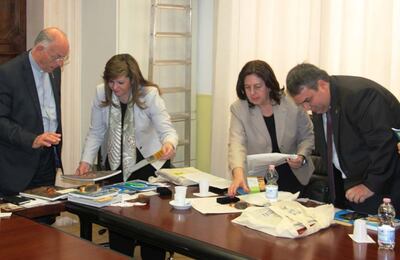 /pf/resources/images/abc-placeholder.png?d=2443