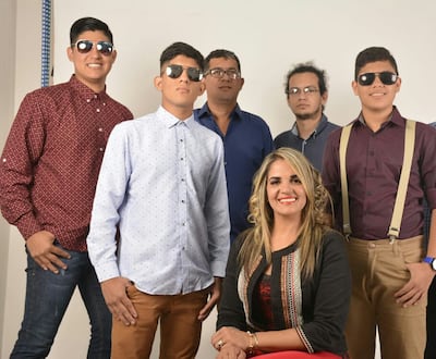 La agrupación Los Cañete.