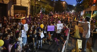 Escrache frente el Ministerio Público por la inacción de fiscales y jueces. Un aparato que no representa a ningún sector de las mujeres, niñas y adolescentes, criticaron las manifestantes.