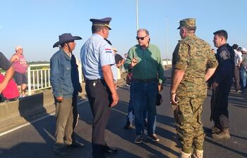 Acuerdan levantar el bloqueo del Puente Remanso.