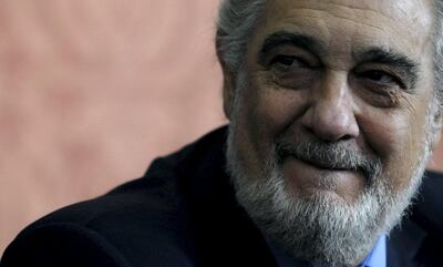 El célebre tenor español, Plácido Domingo fue denunciado por varias mujeres por acoso sexual.