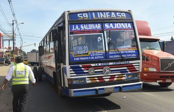 la-linea-59-era-el-principal-transporte-para-alumnos-de-filosofia--221737000000-1560380.jpg