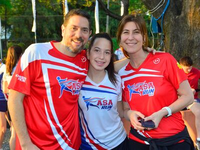 Fabián, Michelle e Ileana Laufer.