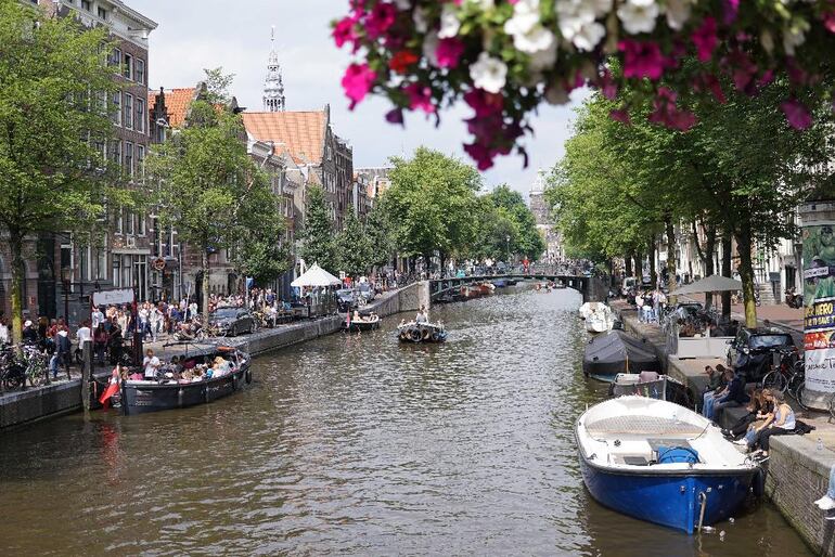 Los icónicos canales de la ciudad de Ámsterdam, Países Bajos, el 15/06/2014.
