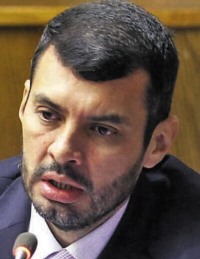 Hugo Ramírez (ANR, cartista), diputado y exconcejal de Asunción por tres periodos. Se postula como intendente.