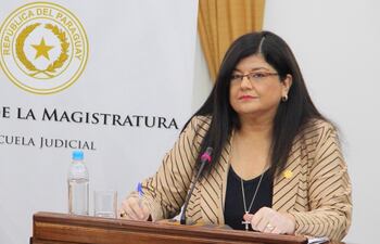 La doctora Carolina Llanes sería la que cuenta con los 23 votos necesarios para su elección como ministra de la Corte.