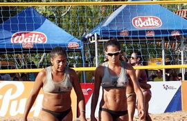 michelle-valiente-y-patricia-caballero-hacen-historia-porque-seran-las-primeras-mundialista-en-voley-de-playa--232755000000-563851.jpg