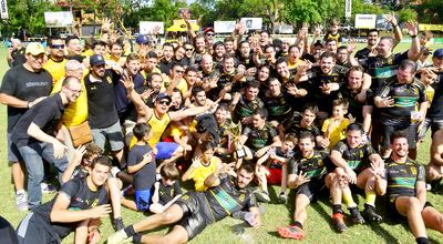 Cuatro veces campeón. Los Búhos del Curda levantaron el tetracampeonato consecutivo en el Torneo Oficial Súper 8 de Primera, al ganar el clásico.
